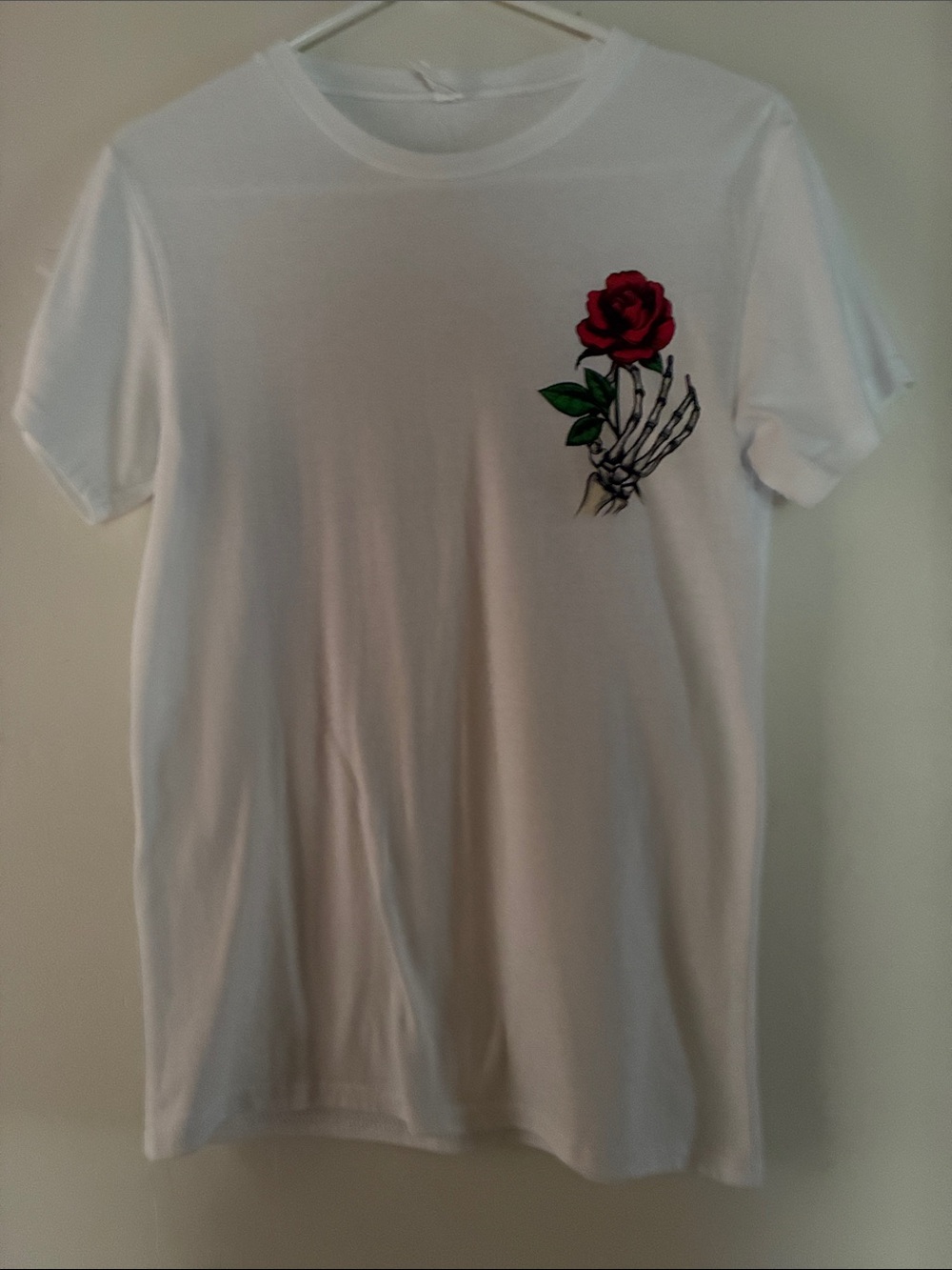 White womans  Crew Neck T-Shirt with Red Rose Graphic